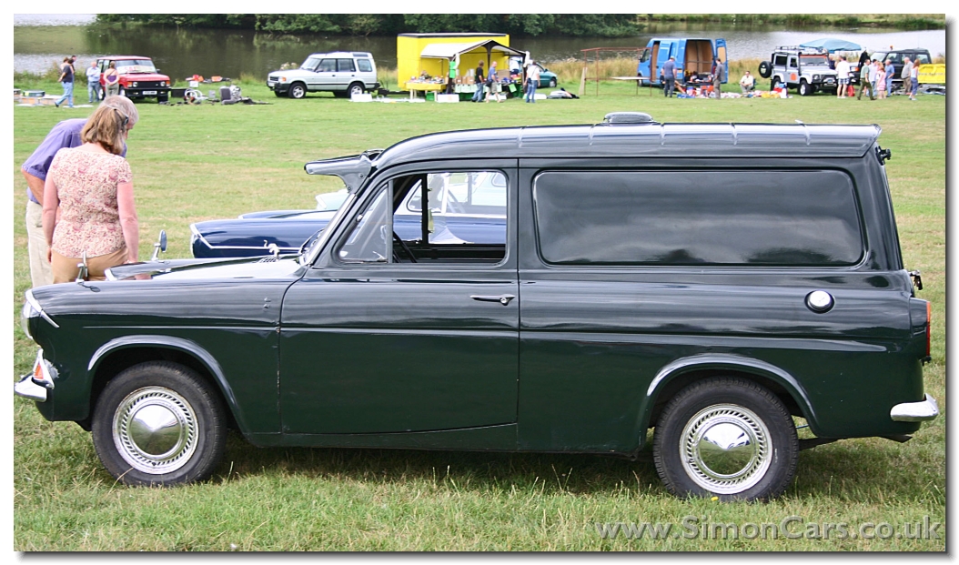 Simon Cars - Ford Anglia 105E - The 'anglebox' Small Car From Ford